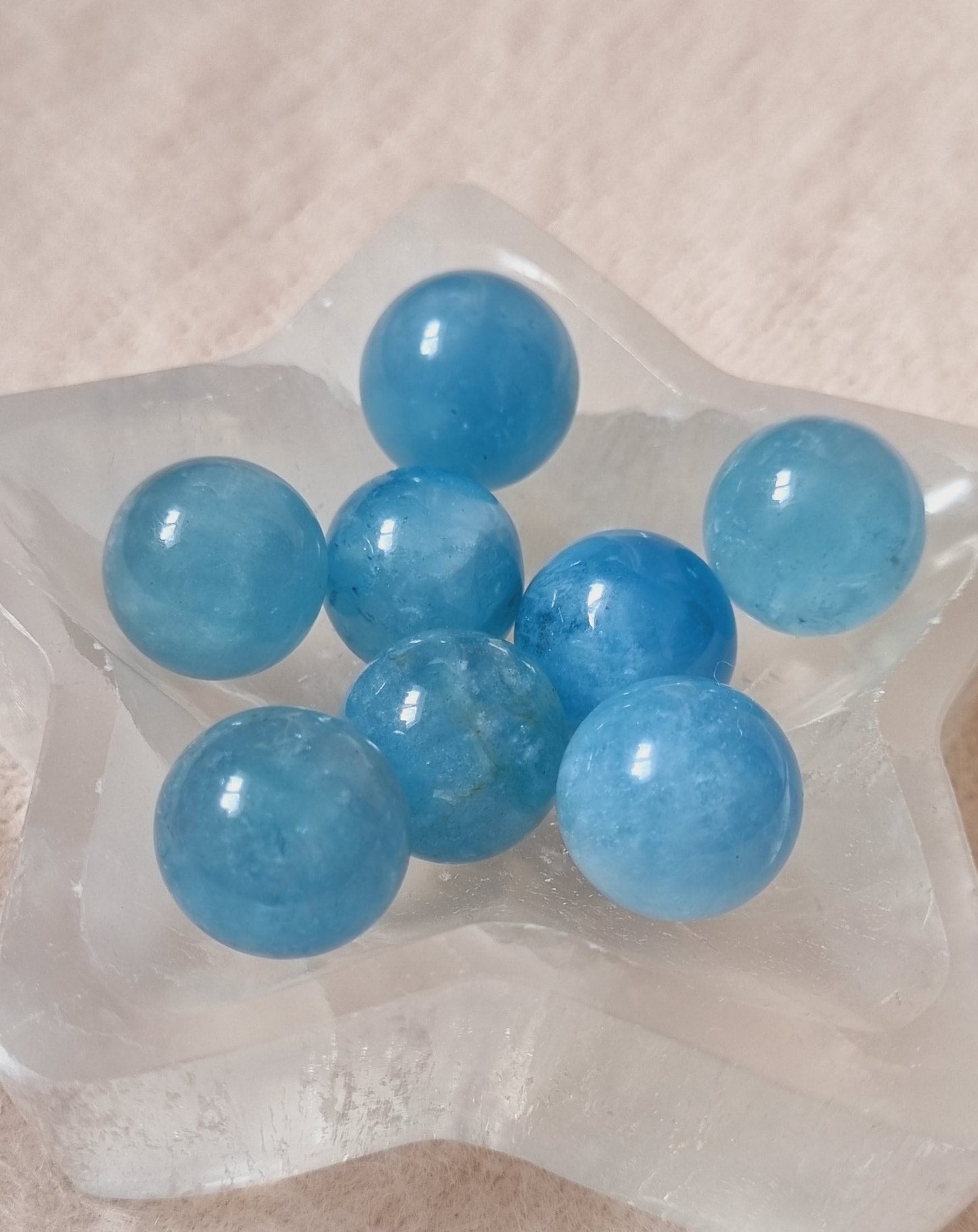 aquamarine spheres